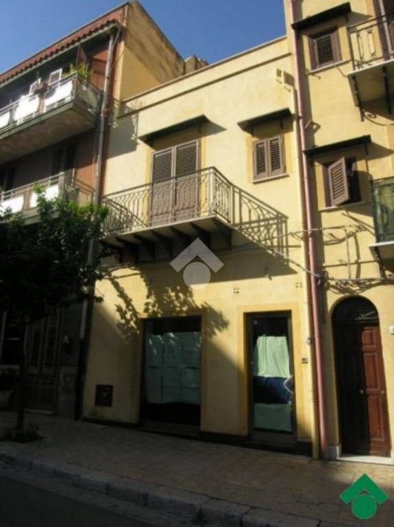 Garage in affitto a Bagheria corso Butera, 386