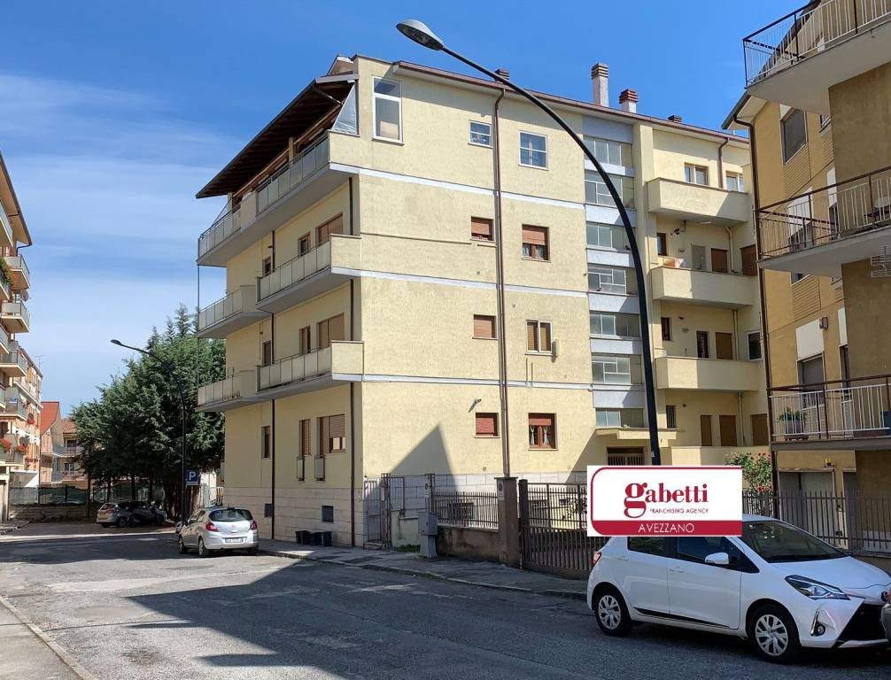 Appartamento in vendita ad Avezzano via Leone Marsicano, 18