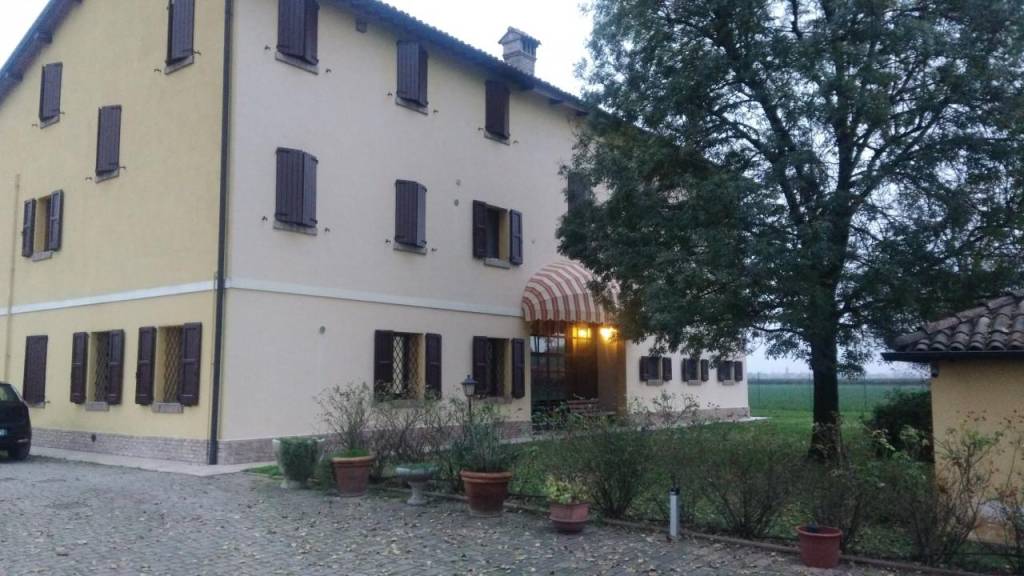 Villa Bifamiliare in vendita a Correggio via san martino