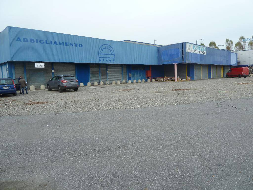 Negozio in vendita a Pantigliate via De Gasperi, 28