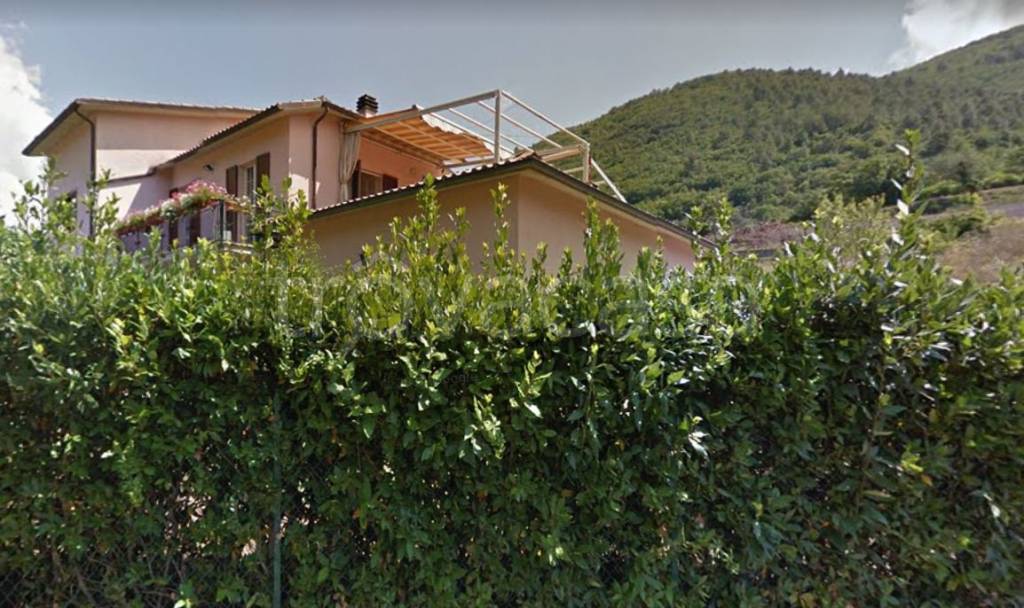 Villa a Schiera in vendita a Sant'Anatolia di Narco sant'Anatolia di Narco