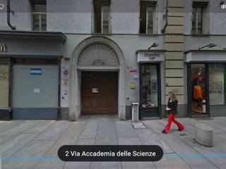 Garage in vendita a torino via dell'accademia delle scienze