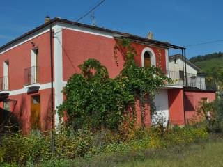 Villa in in vendita da privato a marsico nuovo sp80