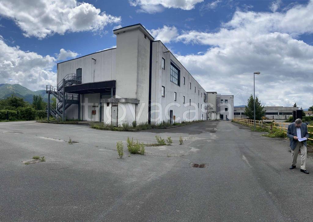 Capannone Industriale in vendita a Carsoli località Macerone, Località Macerone