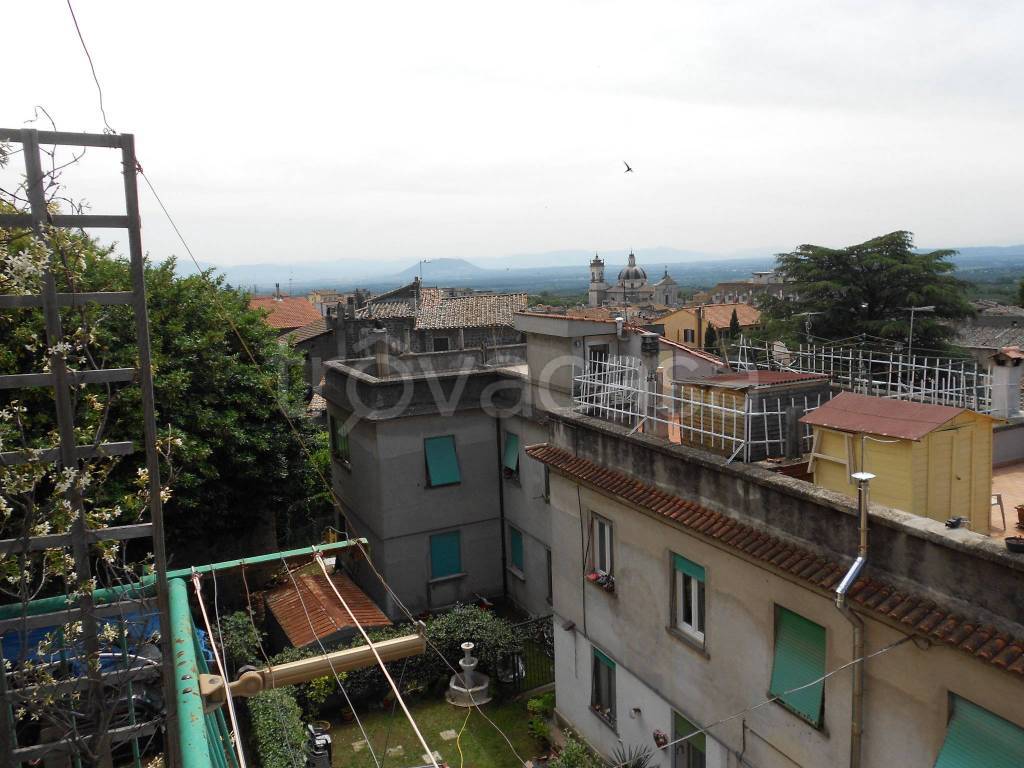 Appartamento in vendita a Ronciglione via Mariangela Virgili