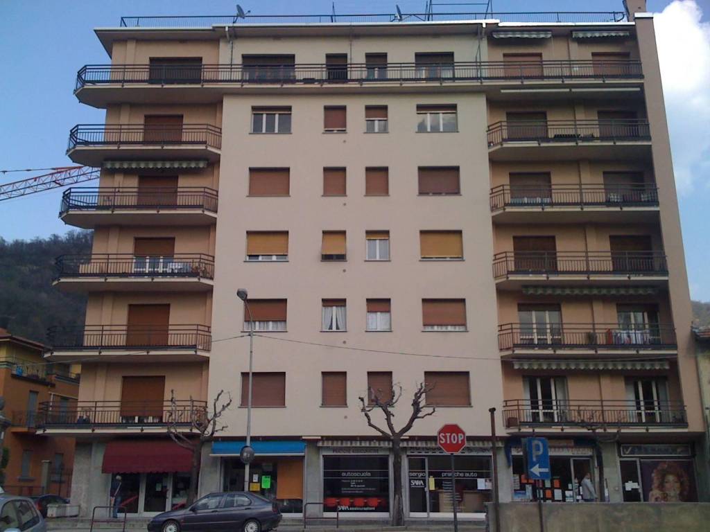 Appartamento in vendita a Canzo via De Gasperi, 2