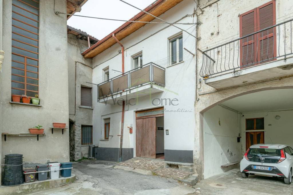 Casa Indipendente in vendita ad Albese con Cassano
