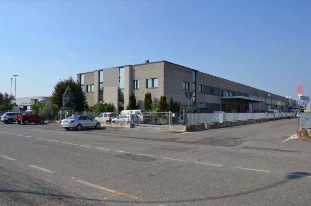 Capannone Industriale in in affitto da privato a Piacenza viale del Commercio, 18