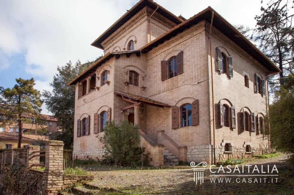 Villa in vendita a Spoleto piazza Giuseppe Garibaldi, 1