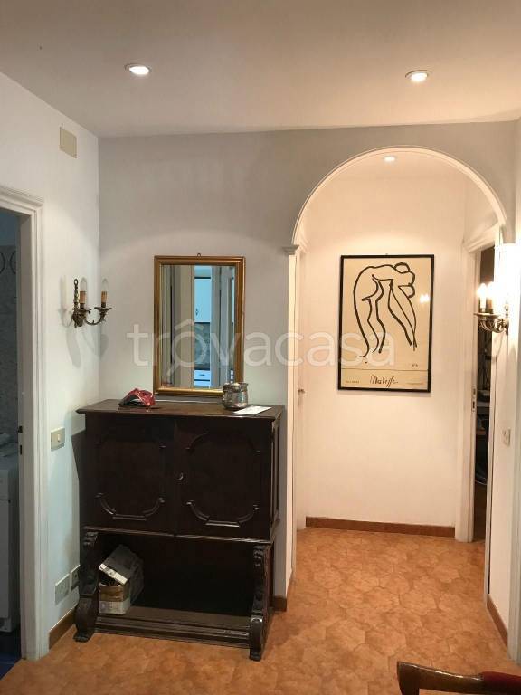 Appartamento in in vendita da privato a Roma via Icilio Bacci, 5