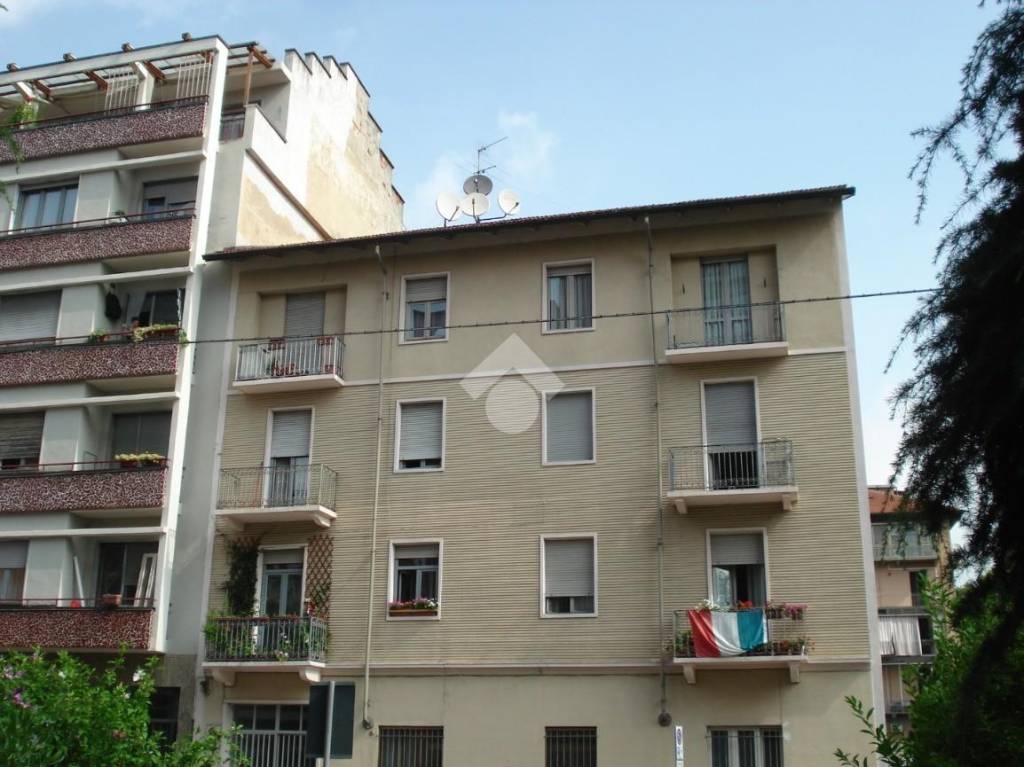 Appartamento in vendita a Torino via Freidour, 12