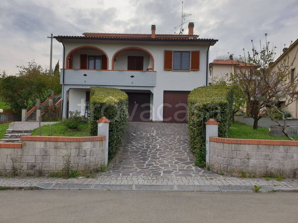 Villa in in vendita da privato a Castelnuovo di Val di Cecina via Martiri Niccioleta, 8