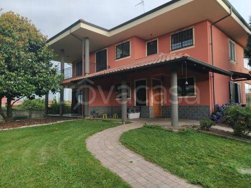 Villa Bifamiliare in in vendita da privato a Cureggio via Novara, 6