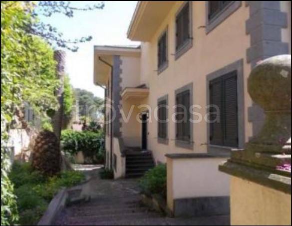 Villa in vendita a Roma via della Mendola