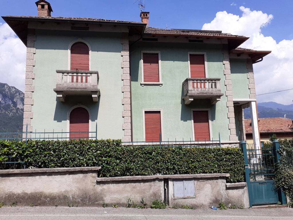 Villa in vendita a Pasturo via roma 18