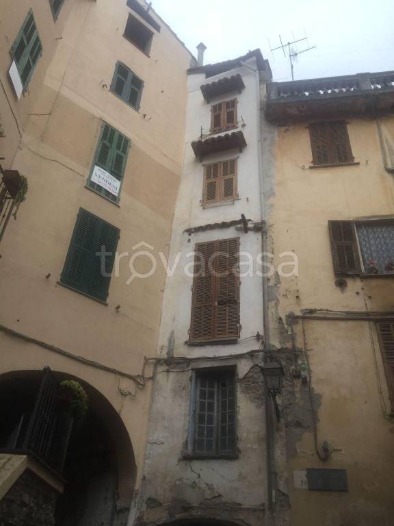 Appartamento in in vendita da privato a Pigna via Piazza, 8