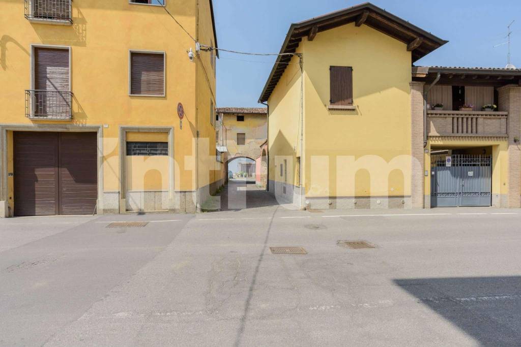 Appartamento in vendita a Fornovo San Giovanni via Matteotti 23