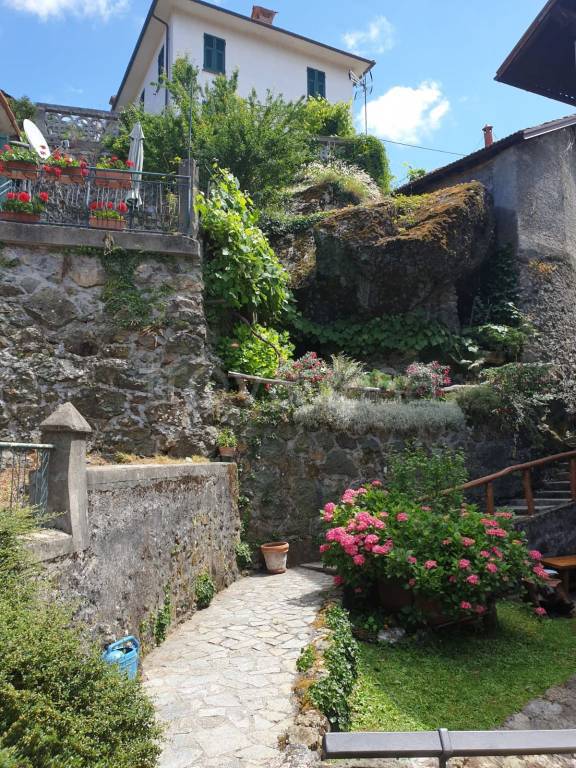 Appartamento in vendita a Fontanigorda via Monte Ortigara