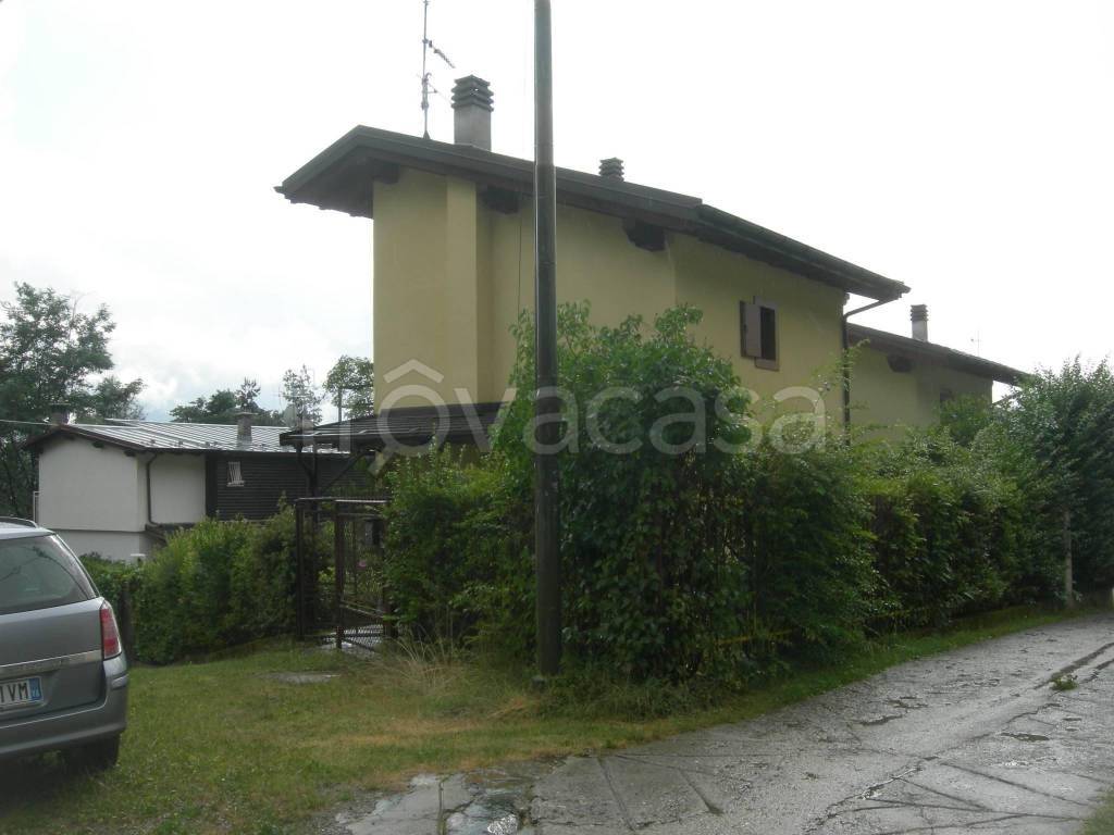 Villa in in vendita da privato a Sondrio strada per Triangia, 129/a