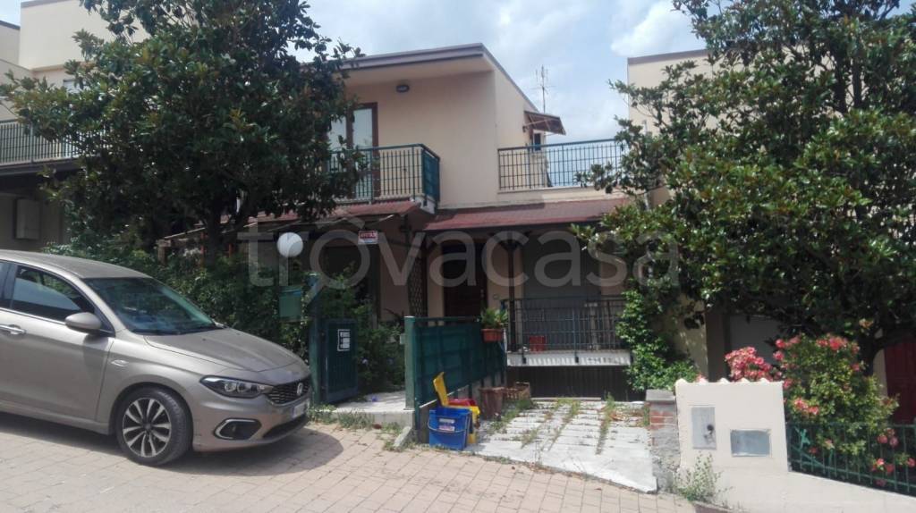 Villa a Schiera in in vendita da privato a Casoli via Pietro Barilotti, 10
