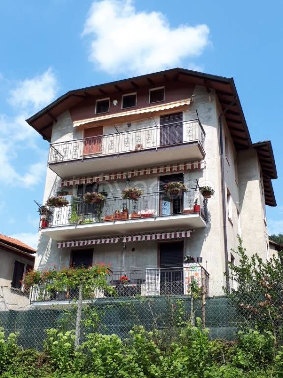 Appartamento in vendita a Borgosesia frazione Plello, 45