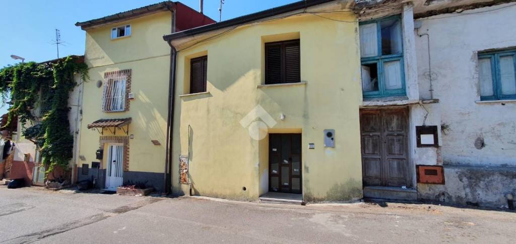 Casa Indipendente in vendita a Salerno rufoli Di Ogliara, 6