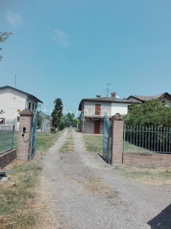 Casa Indipendente in in vendita da privato a Salsomaggiore Terme via Farfanara, 65