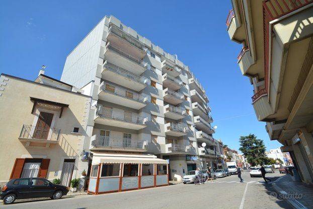 Appartamento in in vendita da privato a Sammichele di Bari piazza Aldo Moro, 26A
