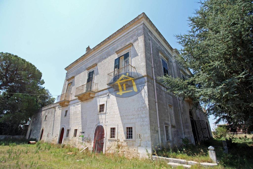 Villa in vendita a Gioia del Colle via La Villa