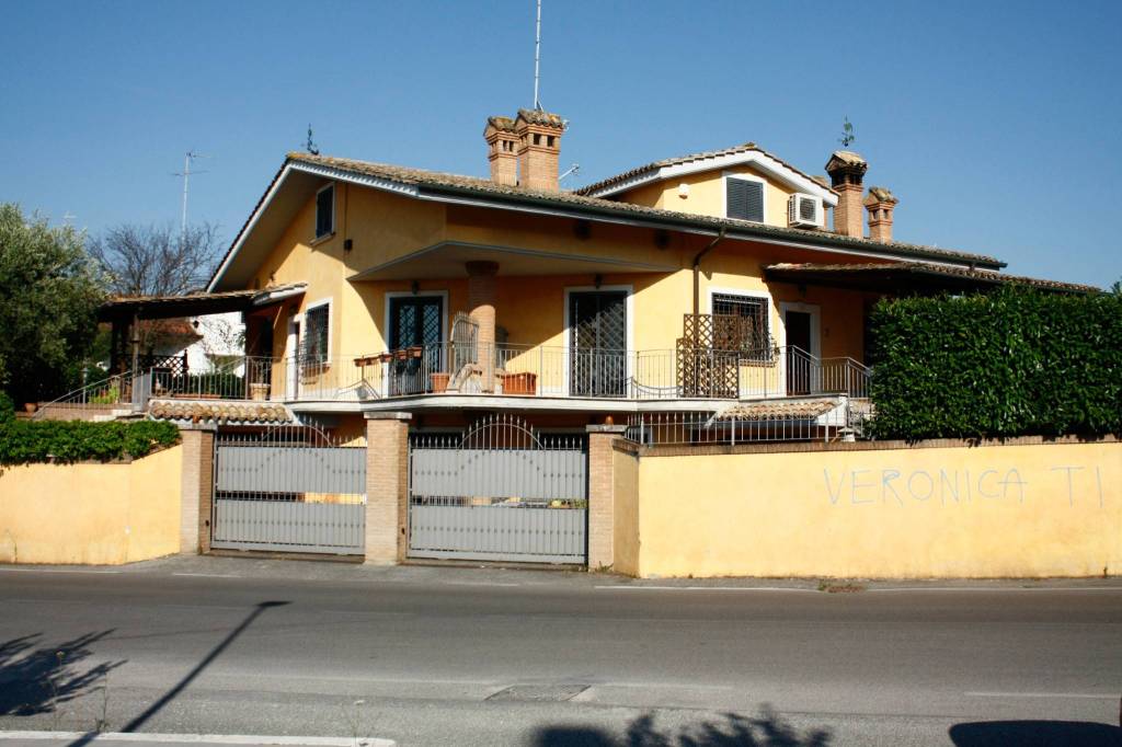 Villa Bifamiliare in vendita a Monterotondo via Bormida