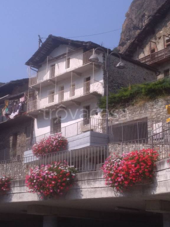 Casa Indipendente in in vendita da privato a Perloz frazione Capoluogo