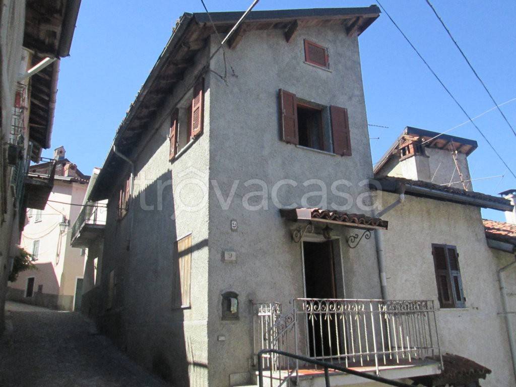 Casa Indipendente in vendita a Rocca Grimalda via Guido Perfumo