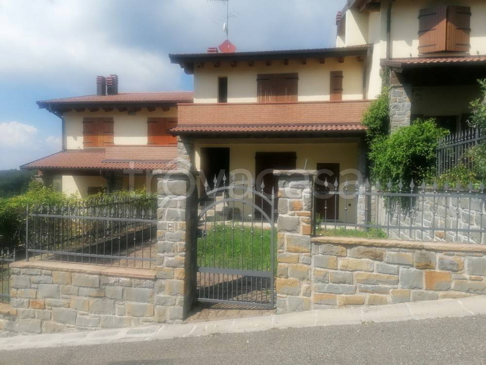 Villa a Schiera in vendita a San Benedetto Val di Sambro
