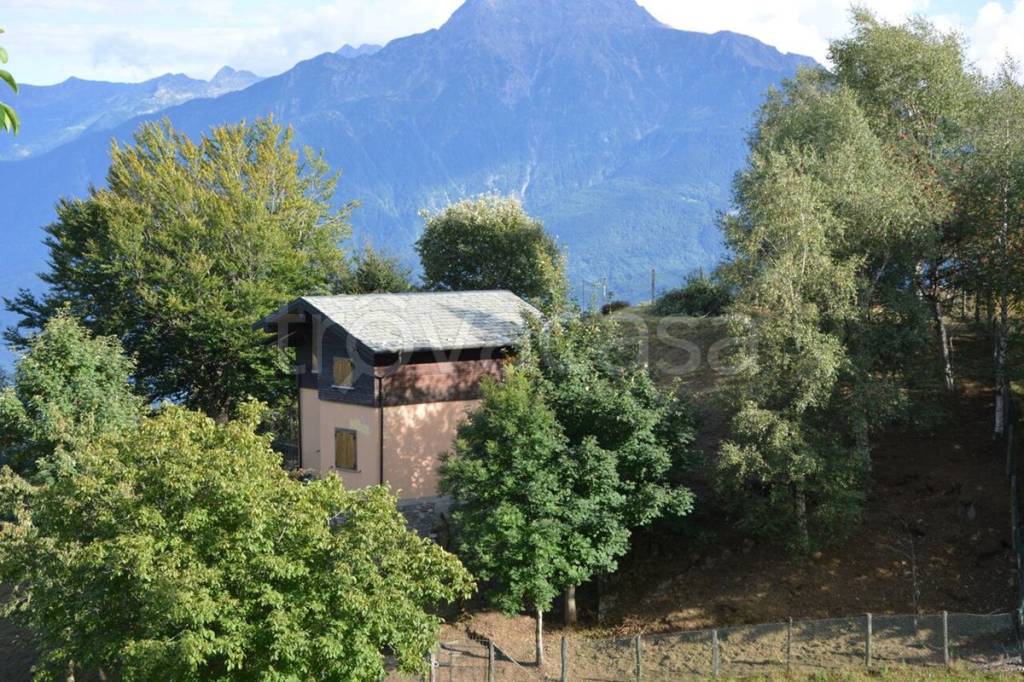 Villa in vendita a Vercana località Argino