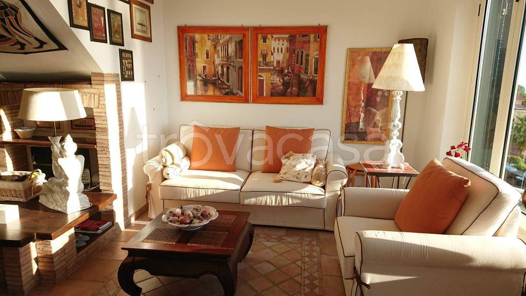 Appartamento in in vendita da privato a San Nicola Arcella viale Gregorio Medugno