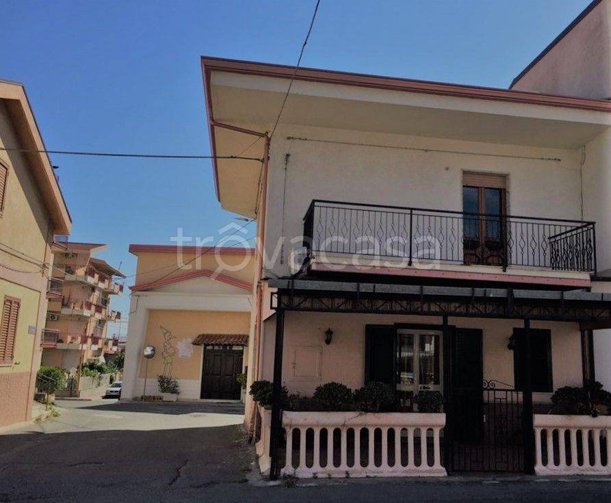Villa in in vendita da privato a Motta San Giovanni corso Italia, 2