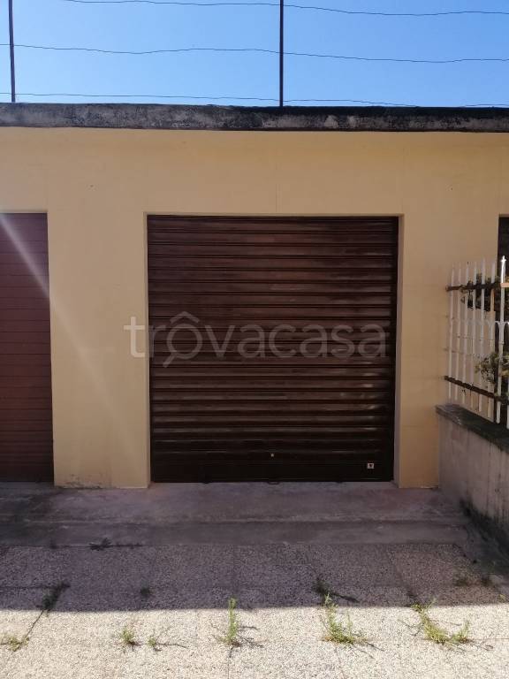 Garage in vendita a Collegno via Mantova
