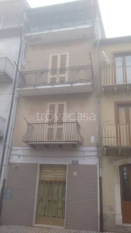 Appartamento in in vendita da privato a Colle Sannita corso Umberto, 31