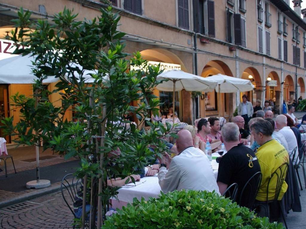 Bar in in vendita da privato a Brescia piazza del Mercato, 27