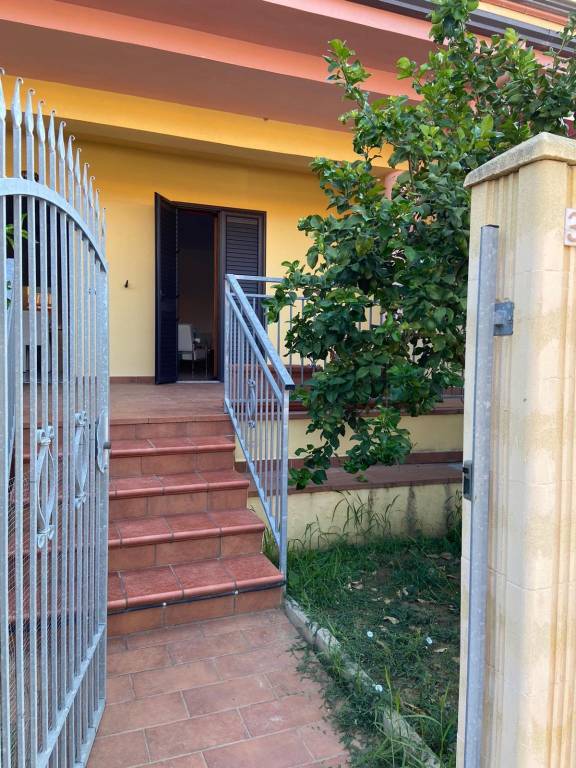 Villa a Schiera in in vendita da privato a Pietrapaola via Amalfi
