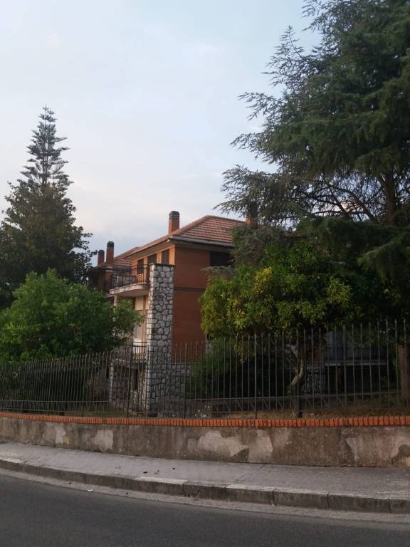 Villa Bifamiliare in in vendita da privato a Santi Cosma e Damiano via Romita, 7