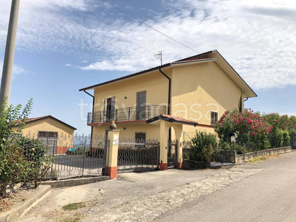 Casa Indipendente in vendita a Montemarano beneficio
