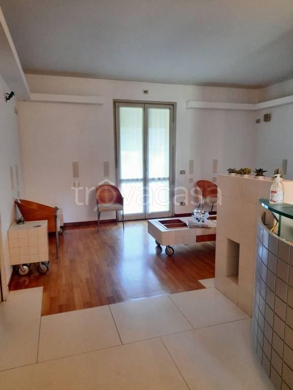 Appartamento in vendita a Pavia via Giuseppe Marchesi