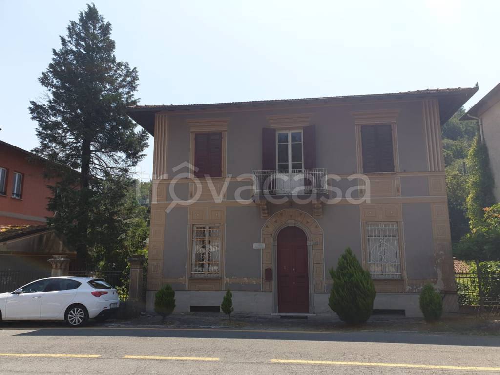 Villa Bifamiliare in vendita a Borghetto di Vara via 6 Novembre