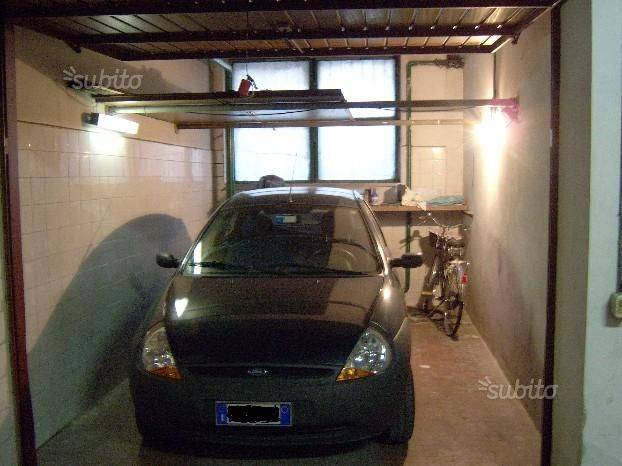 Garage in affitto a Baranzate via Gorizia, 29