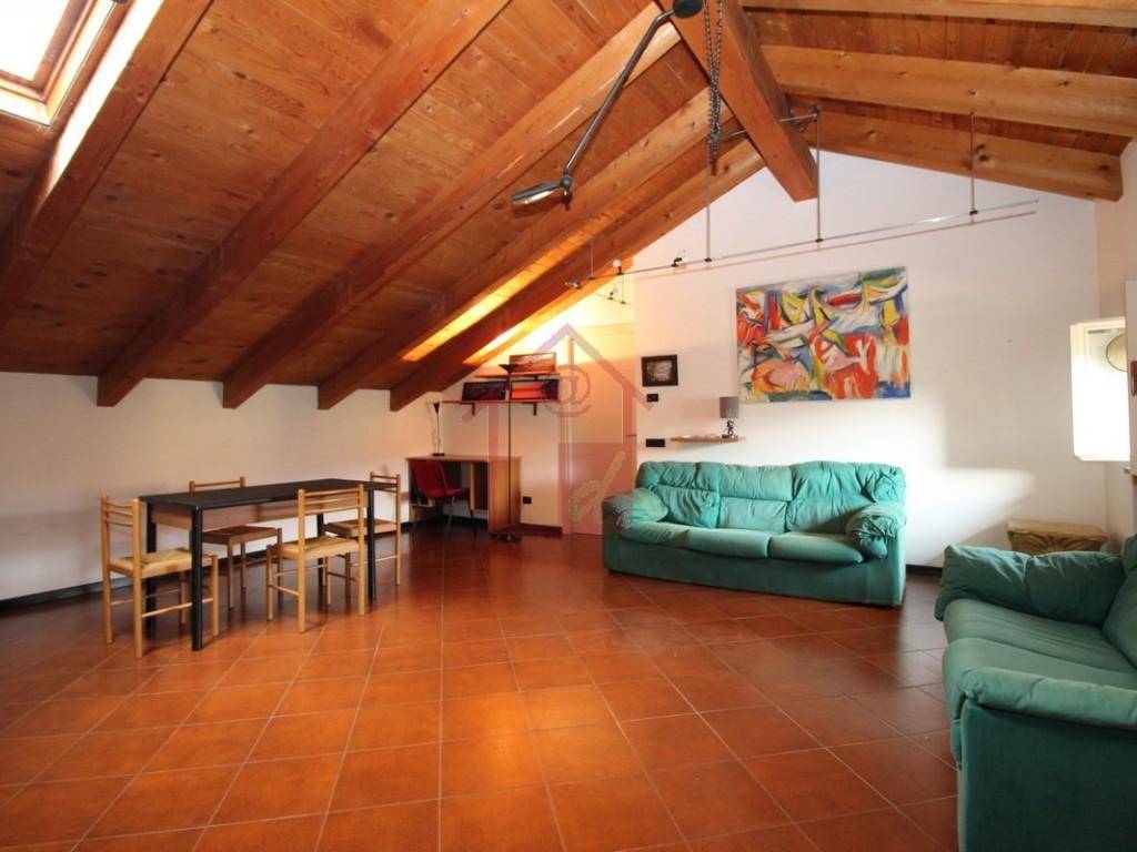 Appartamento in vendita a Vercelli via piero lucca, 9