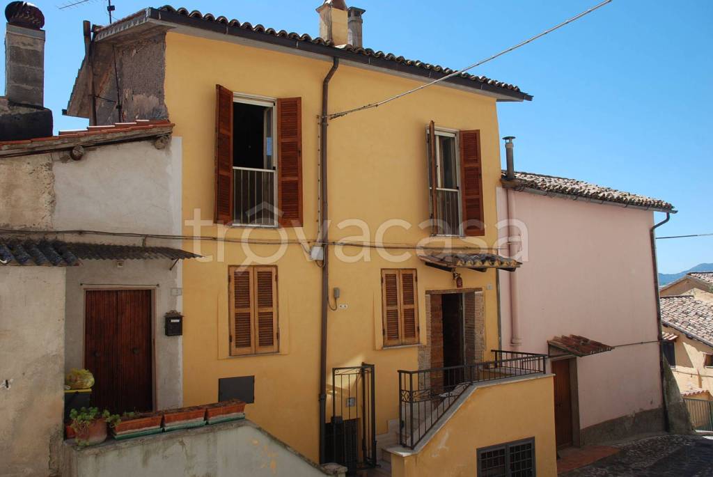 Appartamento in in vendita da privato a Poggio Mirteto via Lugo, 5