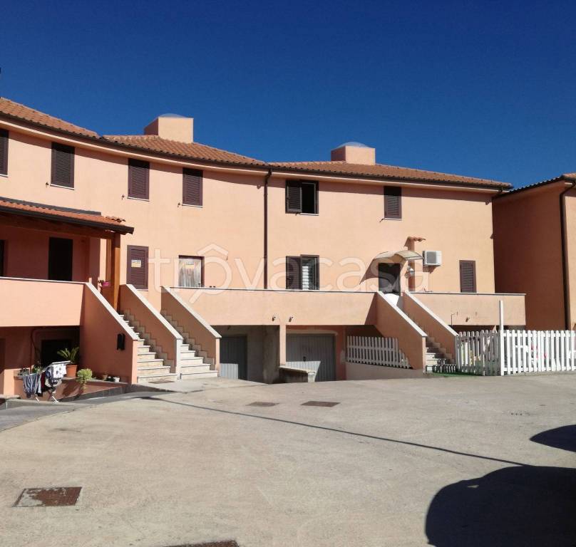 Villa a Schiera in in vendita da privato a Sessa Aurunca via Pietrabianca a Lauro, 4