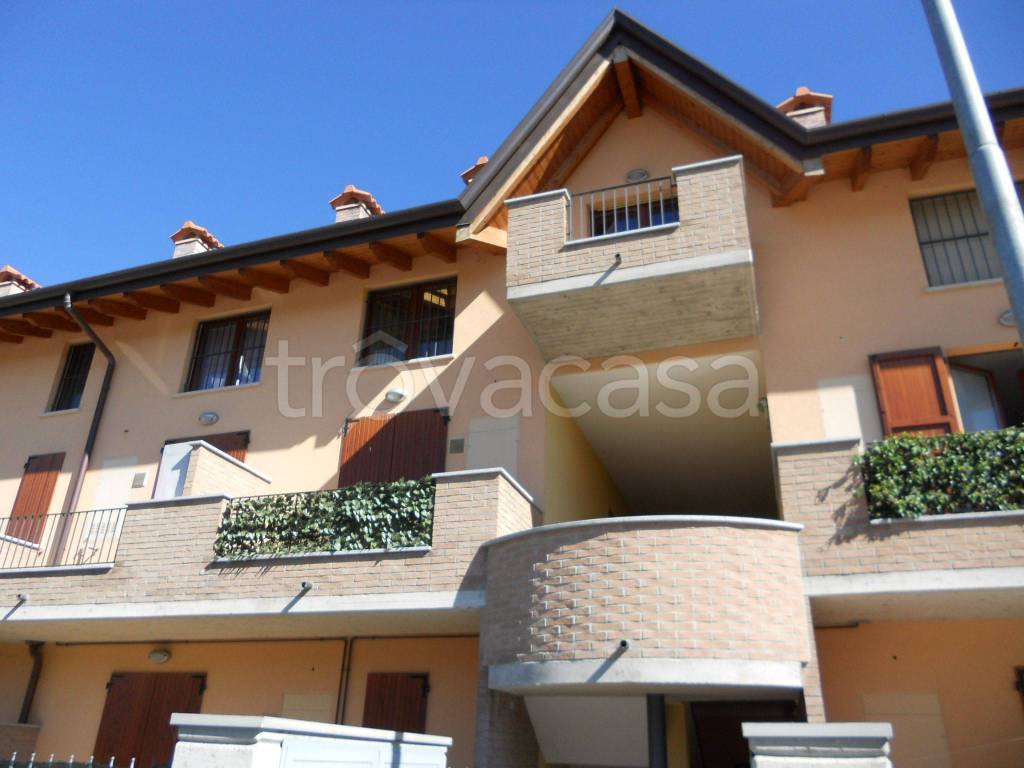 Appartamento in in vendita da privato a Comun Nuovo via Paolo Borsellino