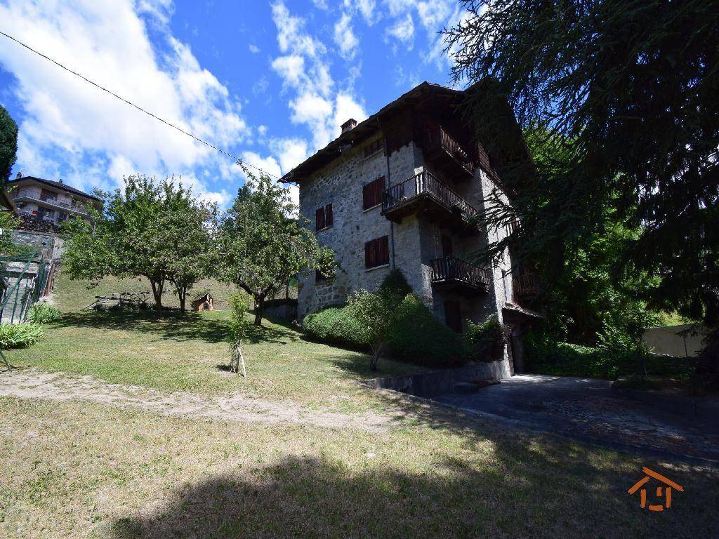 Villa in vendita a Challand-Saint-Victor frazione Villa, 234